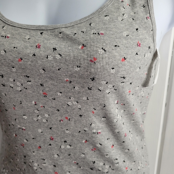 Gap Ribbed Tank - Picture 3 of 6